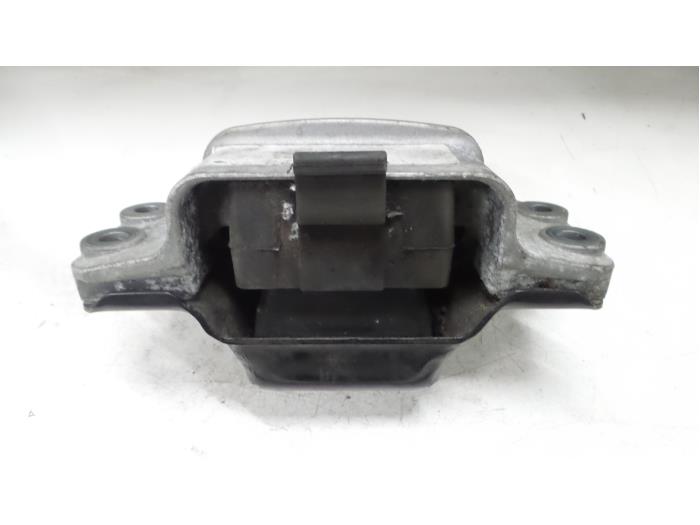 Volkswagen Touran Motorsteun