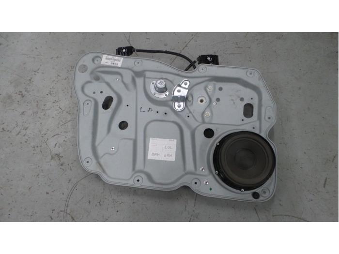 Volkswagen Touran Ruitmechaniek 4Deurs links-voor