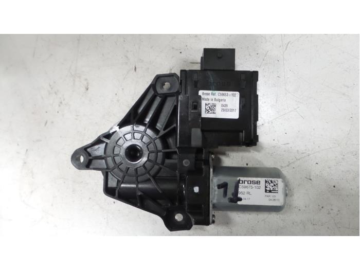 Alfa Romeo Giulia Raammotor Portier