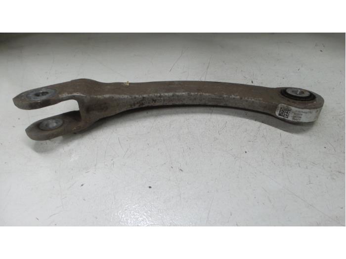 Alfa Romeo Giulia Draagarm links-achter