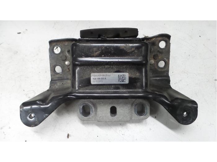 Seat Leon Motorsteun