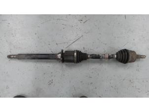 Gebruikte Homokineetas rechts-voor Alfa Romeo Giulietta (940) 1.6 JTDm 16V Prijs € 145,00 Margeregeling aangeboden door A.T.S. van de Wiel