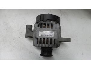 Gebruikte Dynamo Alfa Romeo Giulietta (940) 1.6 JTDm 16V Prijs € 65,00 Margeregeling aangeboden door A.T.S. van de Wiel