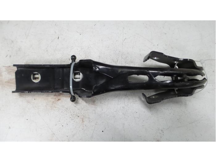 Alfa Romeo Giulietta Motorkap Scharnier