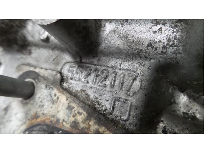 Cilinderkop van een Alfa Romeo Giulietta (940) 1.6 JTDm 16V 2012