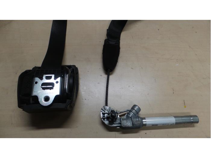 Alfa Romeo Mito Gordelspanner rechts