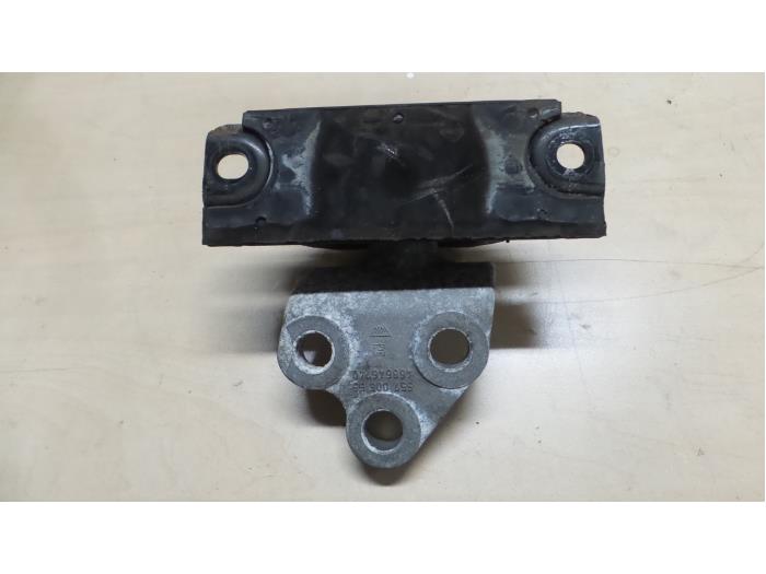 Alfa Romeo Mito Motorsteun