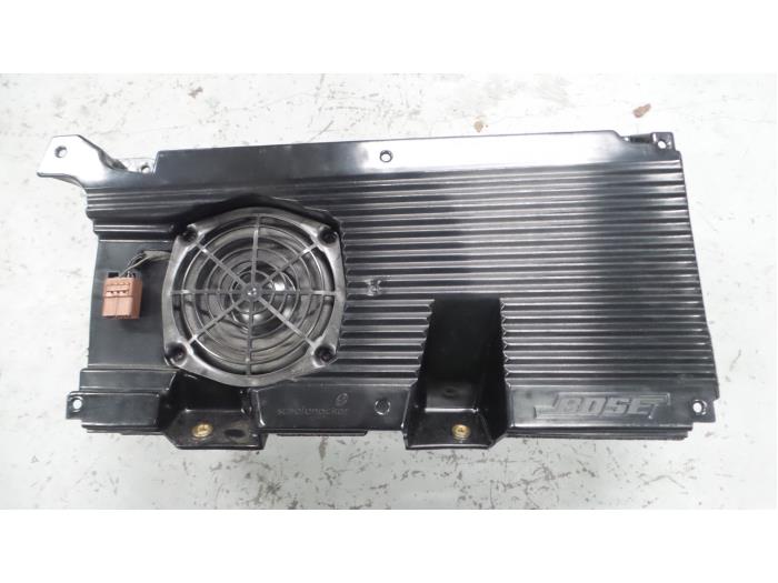 Alfa Romeo GT Subwoofer