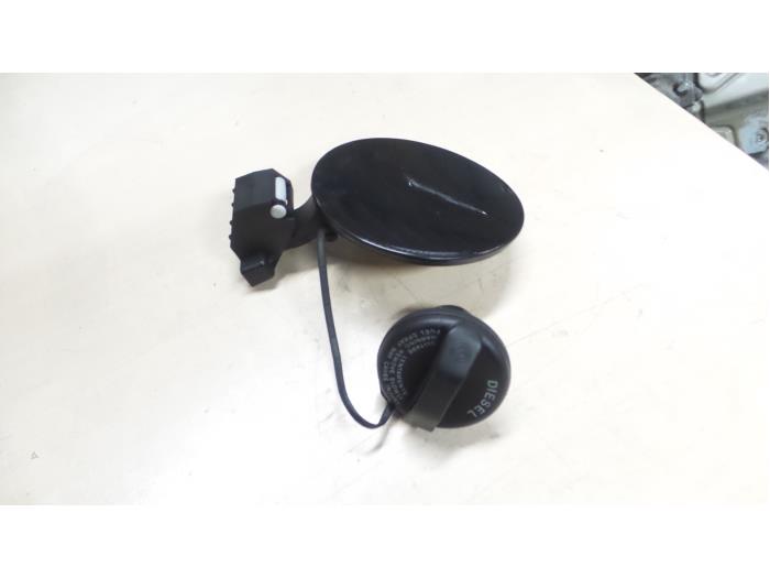 Alfa Romeo GT Tank Klep