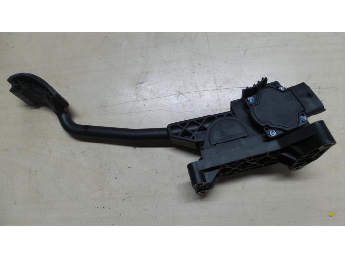 Alfa Romeo GT Gaspedaal