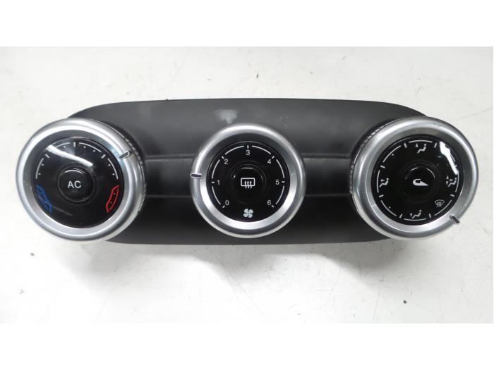 Alfa Romeo Giulietta Kachel Bedieningspaneel