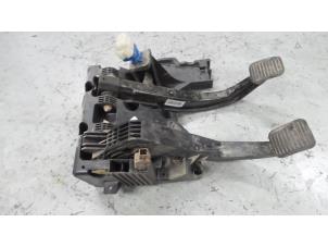 Gebruikte Pedalen Set Peugeot Boxer Prijs € 95,00 Margeregeling aangeboden door A.T.S. van de Wiel