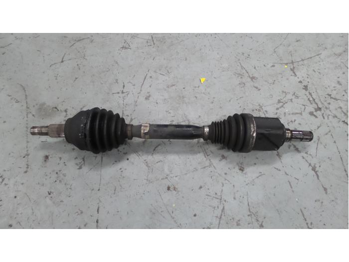 Alfa Romeo 159 Aandrijfas links-voor