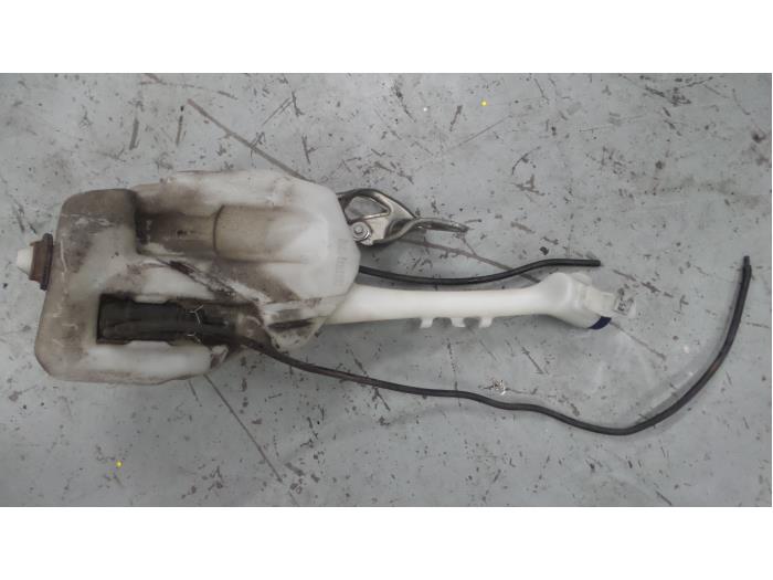 Alfa Romeo 159 Ruitensproeiertank voor