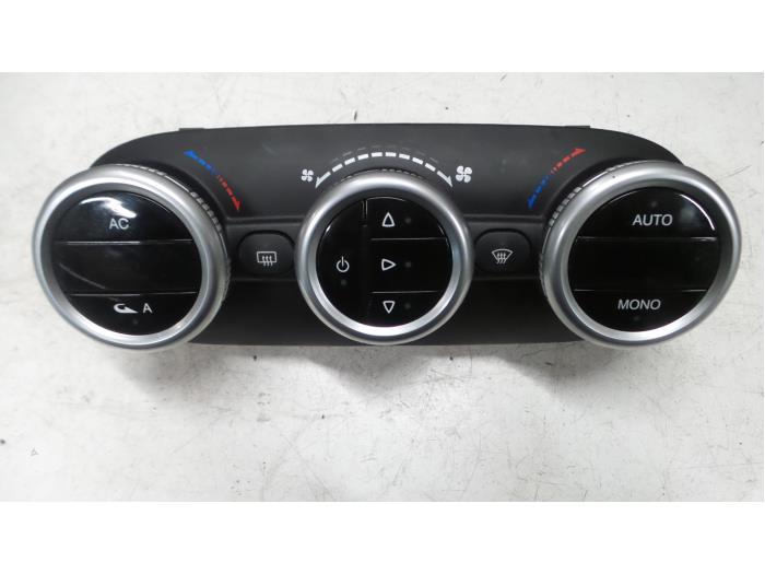 Alfa Romeo Giulietta Kachel Bedieningspaneel