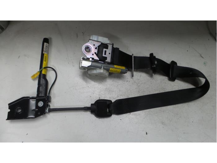 Alfa Romeo Giulietta Gordelspanner rechts