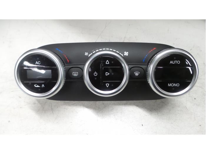 Alfa Romeo Giulietta Kachel Bedieningspaneel