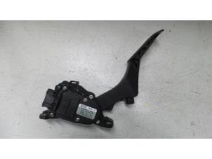 Gebruikte Gaspedaalpositie Sensor Volkswagen Transporter T5 1.9 TDi Prijs € 45,00 Margeregeling aangeboden door A.T.S. van de Wiel