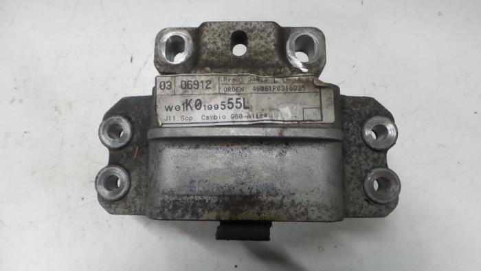 Seat Leon Motorsteun