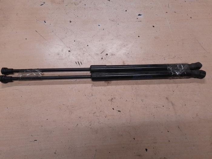 Seat Ibiza Gasdemper links-achter