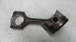 Gebruikte Zuiger Alfa Romeo MiTo (955) 1.4 TB 16V Prijs € 75,00 Margeregeling aangeboden door A.T.S. van de Wiel