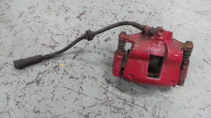 Alfa Romeo Mito Remklauw (Tang) rechts-voor