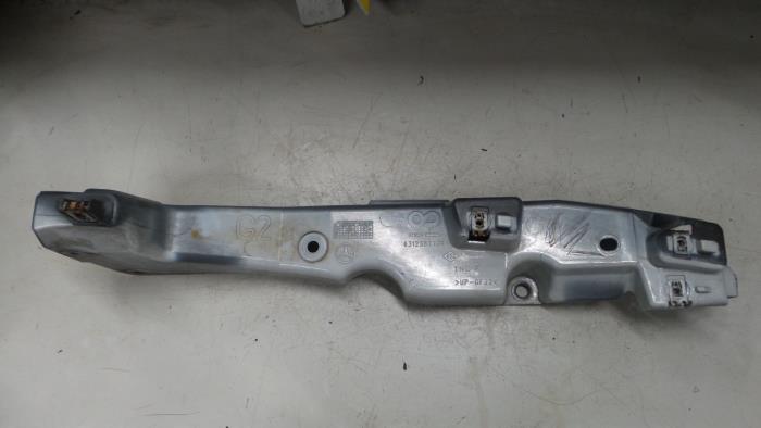Mercedes Citan Chassisbalk voor