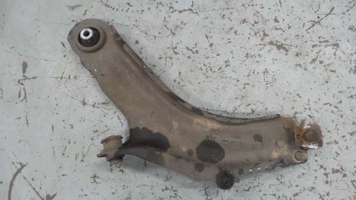 Mercedes Citan Draagarm links-voor