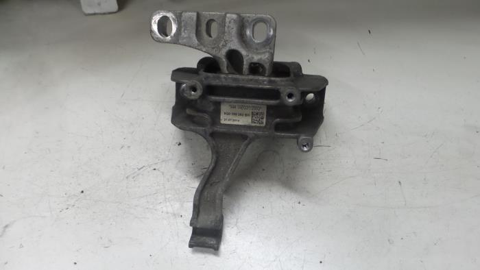 Seat Leon Motorsteun