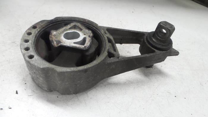 Alfa Romeo 159 Motorsteun