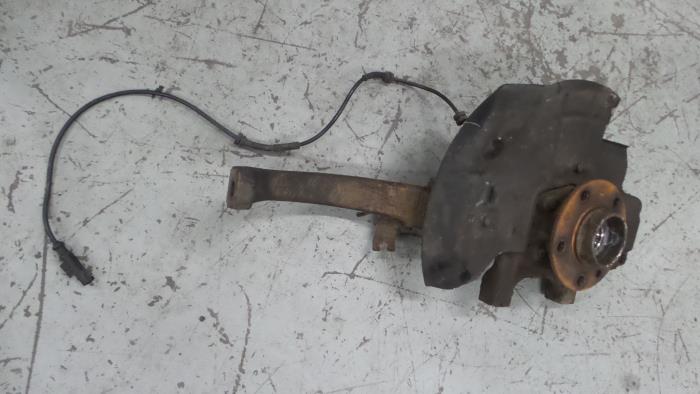 Alfa Romeo 159 Fusee links-voor