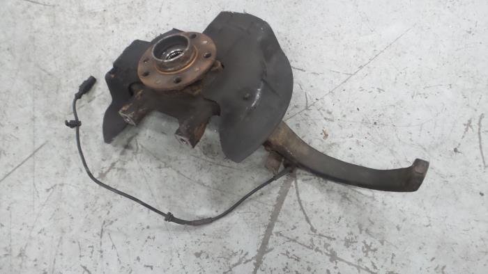 Alfa Romeo 159 Fusee rechts-voor