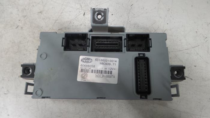 Alfa Romeo 159 Zekeringkast