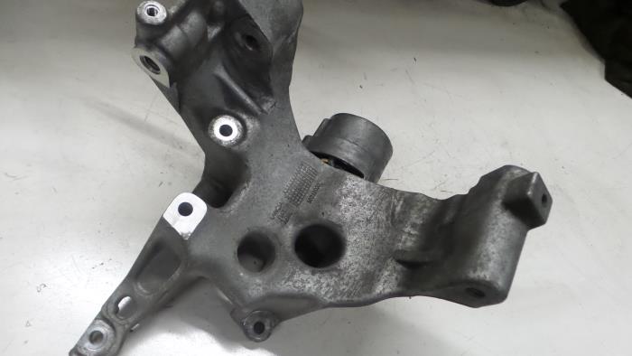 Alfa Romeo Giulietta Dynamosteun boven