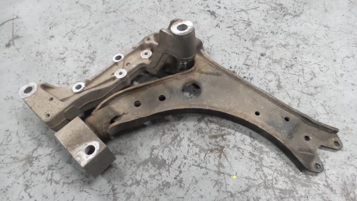 Volkswagen Caddy Draagarm rechts-voor