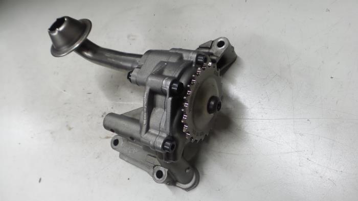 Volkswagen Caddy Oliepomp