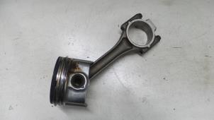 Gebruikte Zuiger Volkswagen Caddy III (2KA,2KH,2CA,2CH) 2.0 SDI Prijs € 75,00 Margeregeling aangeboden door A.T.S. van de Wiel