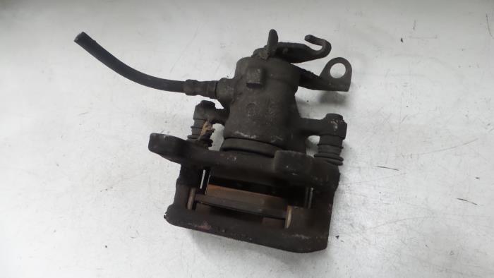 Alfa Romeo GT Remklauw (Tang) links-achter