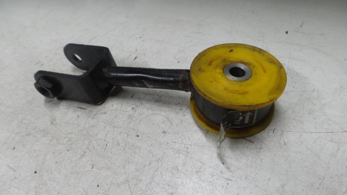 Alfa Romeo GT Motorsteun