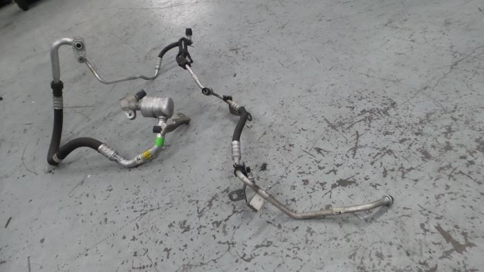 Airco Leiding Alfa Romeo MiTo (955), Hatchback, 2008 / 2018 1.4 Turbo Multi Air 16V, Hatchback, Benzine, 1.368cc, 99kW (135pk), FWD, 955A2000, 2009-10 / 2014-12, 955AXM (50512738)