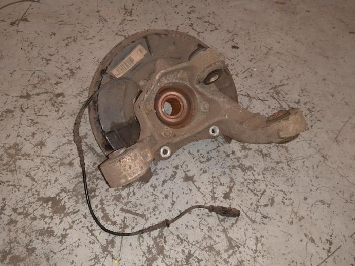 Alfa Romeo 159 Fusee links-achter