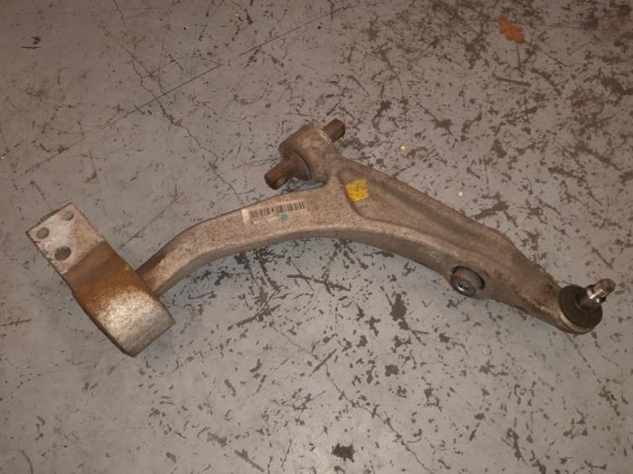 Alfa Romeo 159 Draagarm links-voor