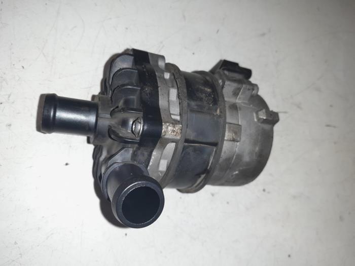 Gebruikte Waterpomp Volkswagen Jetta Prijs € 65,00 Margeregeling aangeboden door A.T.S. van de Wiel