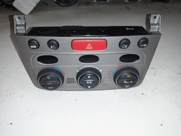 Alfa Romeo GT Kachel Bedieningspaneel
