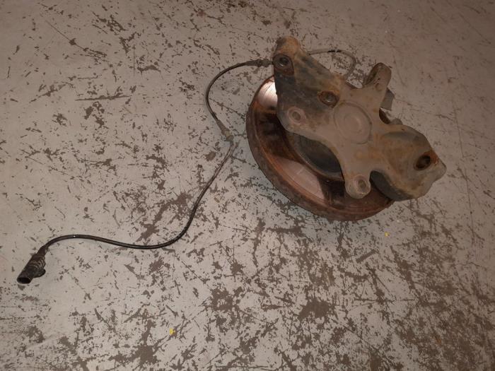 Mercedes Sprinter Fusee links-voor