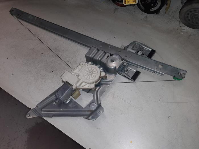 Mercedes Sprinter Ruitmechaniek 2Deurs links-voor