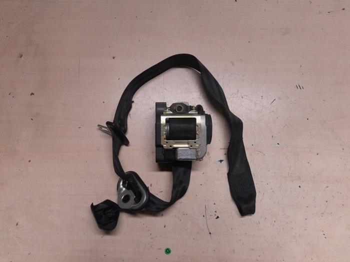 Seat Arosa Gordelspanner links