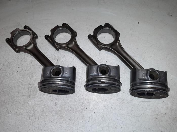 Volkswagen Caddy Zuiger