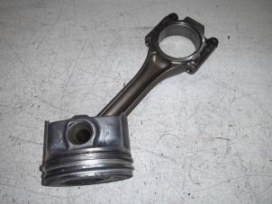 Gebruikte Zuiger Volkswagen Caddy III (2KA,2KH,2CA,2CH) Prijs € 65,00 Margeregeling aangeboden door A.T.S. van de Wiel