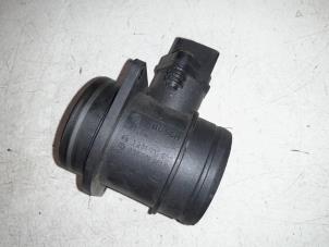 Gebruikte Luchthoeveelheidsmeter Volkswagen Caddy III (2KA,2KH,2CA,2CH) Prijs € 45,00 Margeregeling aangeboden door A.T.S. van de Wiel